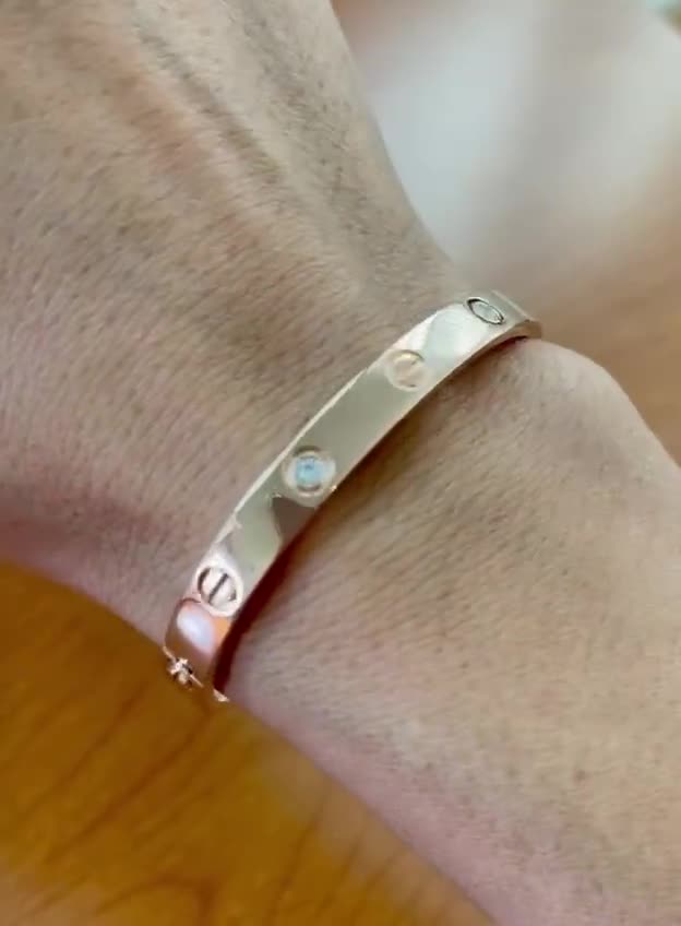 Cartier Love Bracelet 4 Diamonds 18k Rose Gold Size 17 - Etsy