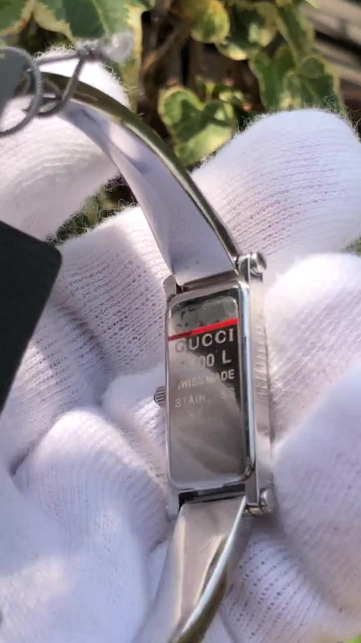 RARE VINTAGE GUCCI 1500L Series Silver Toned Bangle Horsebit Type