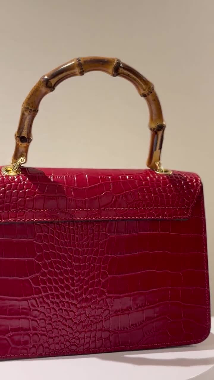 【極美品】Italian Emboss Leather Bag 定価71500円 gia-italian-leather-crossbody-