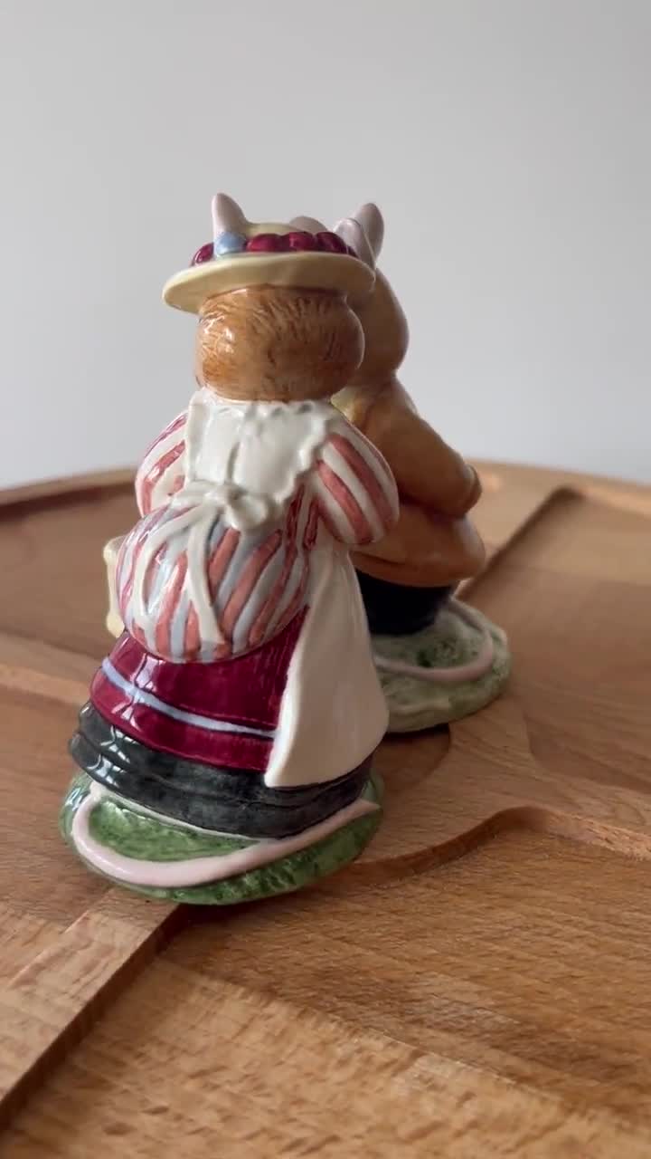 Royal Doulton Brambly Hedge Figurines: Lord & Lady Woodmouse, 1982