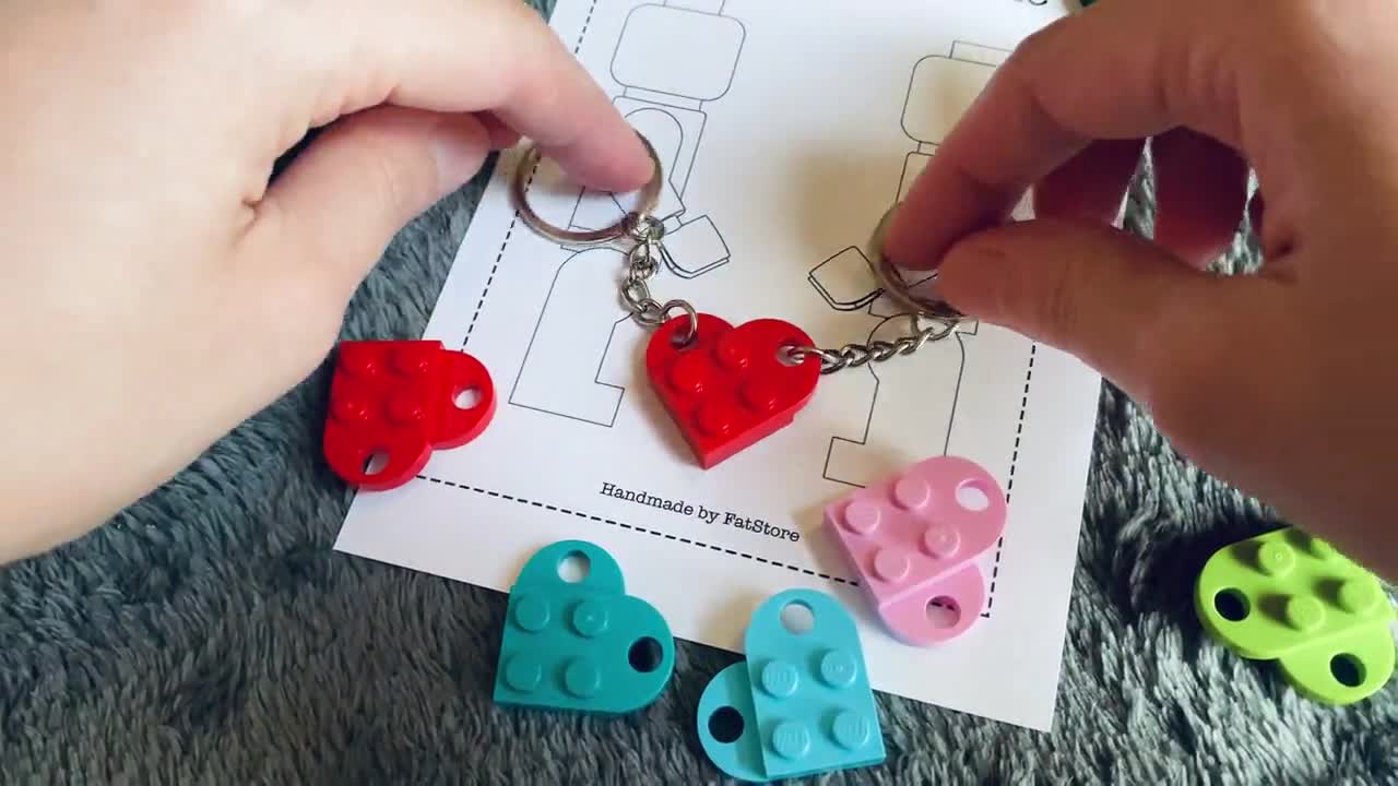 Llavero colorido de corazón de pareja a juego de ladrillos, regalos del Día  de San Valentín, cosas de novia de novio, Compatible con regalos de Lego -  AliExpress