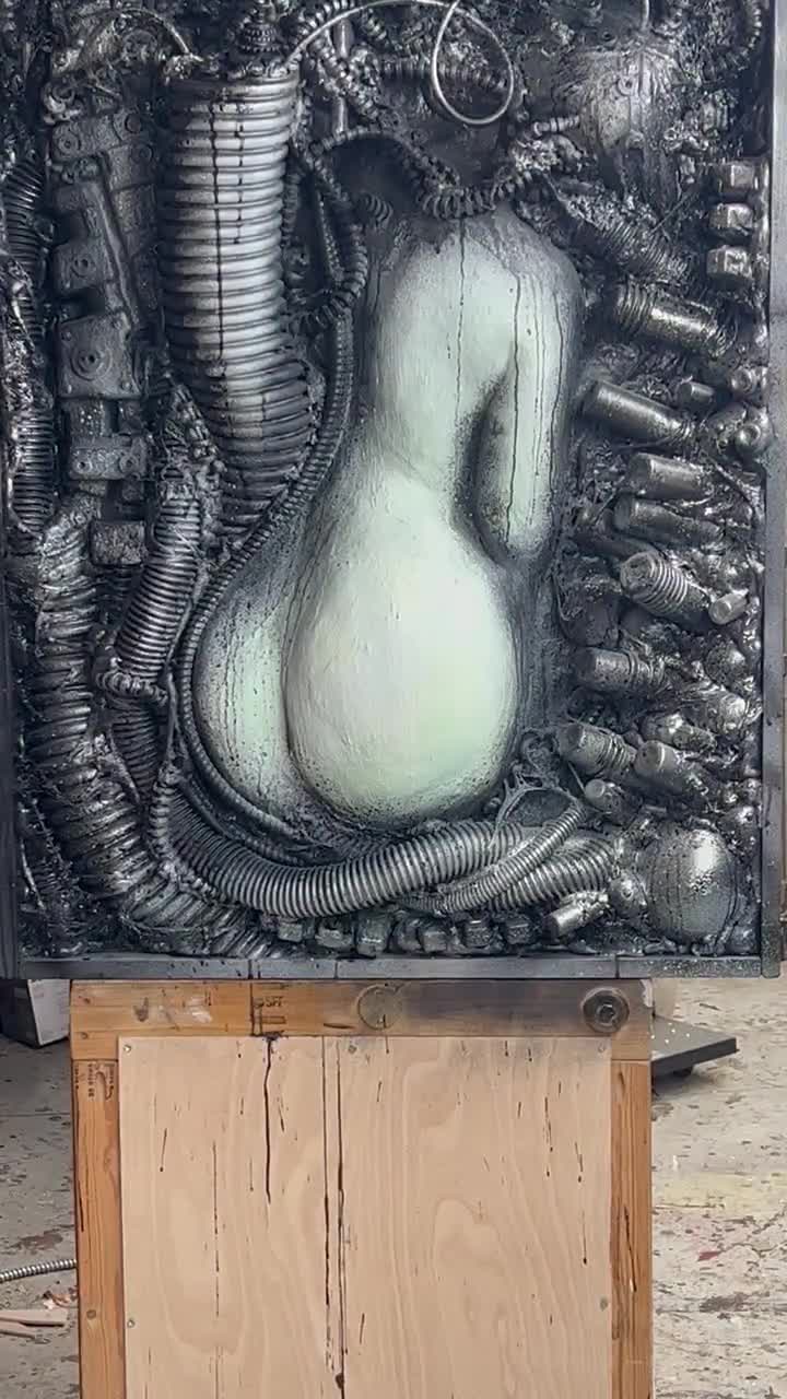 Biomechanical Xenomorph Sculpture: HR Giger Inspired Dark Art