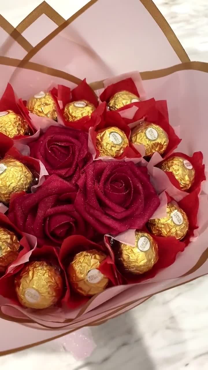 Arbre Ferrero Rocher & Carte personnalisée Bouquet de chocolats