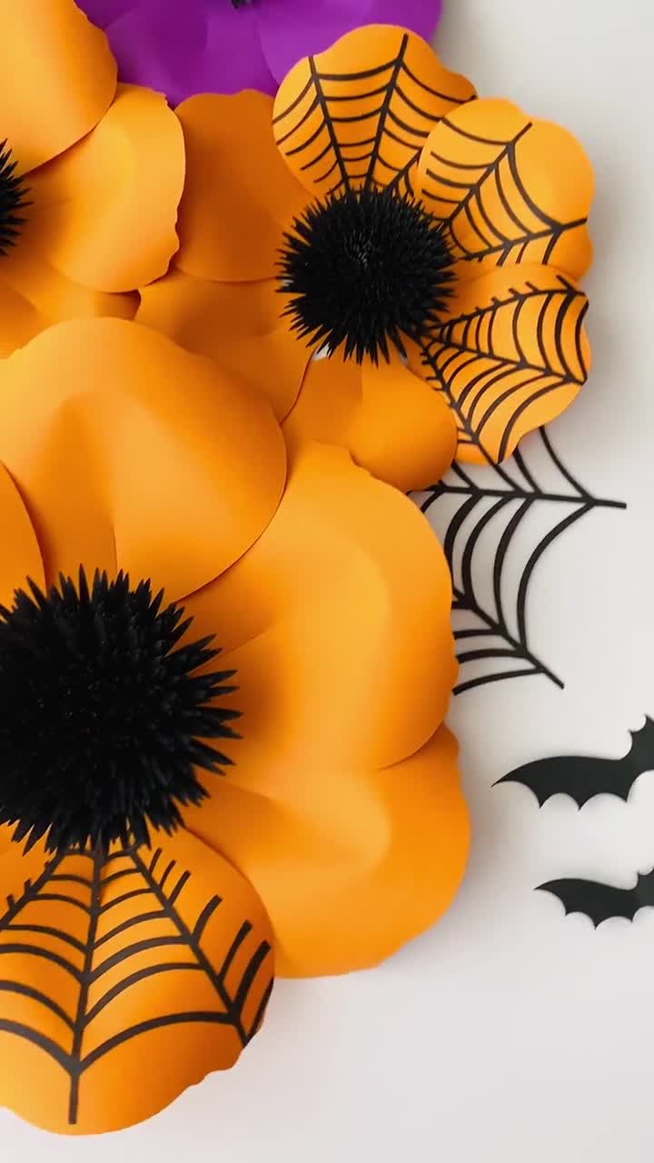 DIY Halloween Décor: Spider Flower Frame - Blog - Evergreen Goodwill