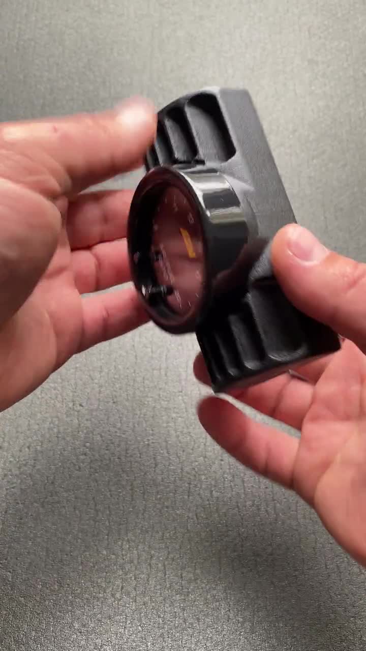 Soporte para indicadores de la rejilla de ventilación central del BMW E30 / Montura AEM de 52 mm, impreso en 3D video poster