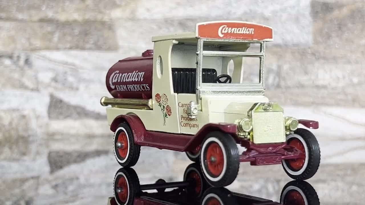 Lot Vintage De Miniatures Et Jouets – Matchbox – Voitures, Camions Et Vélos