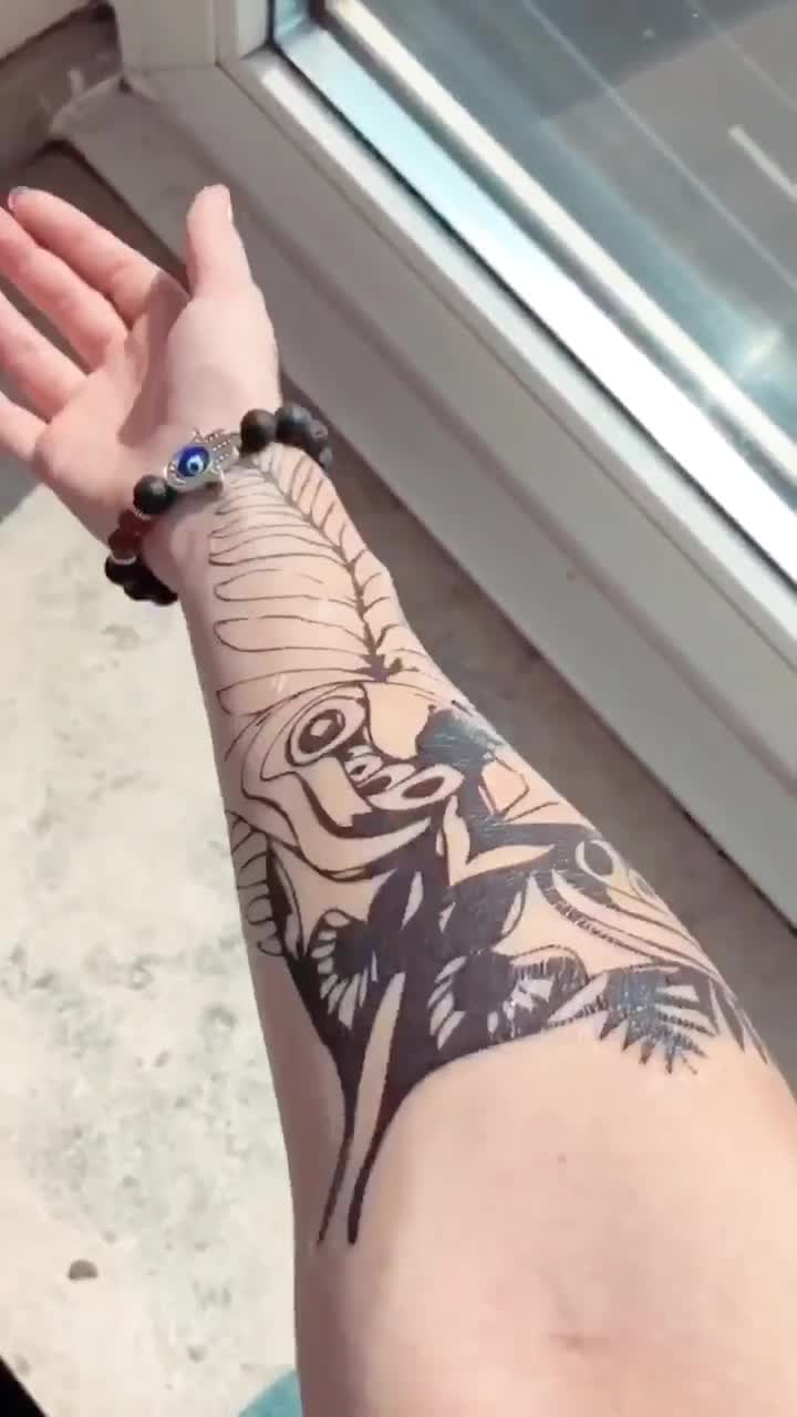 Ellie's Tattoo—this one is easily my favorite of all my 3 tattoos thus far!  : r/thelastofus