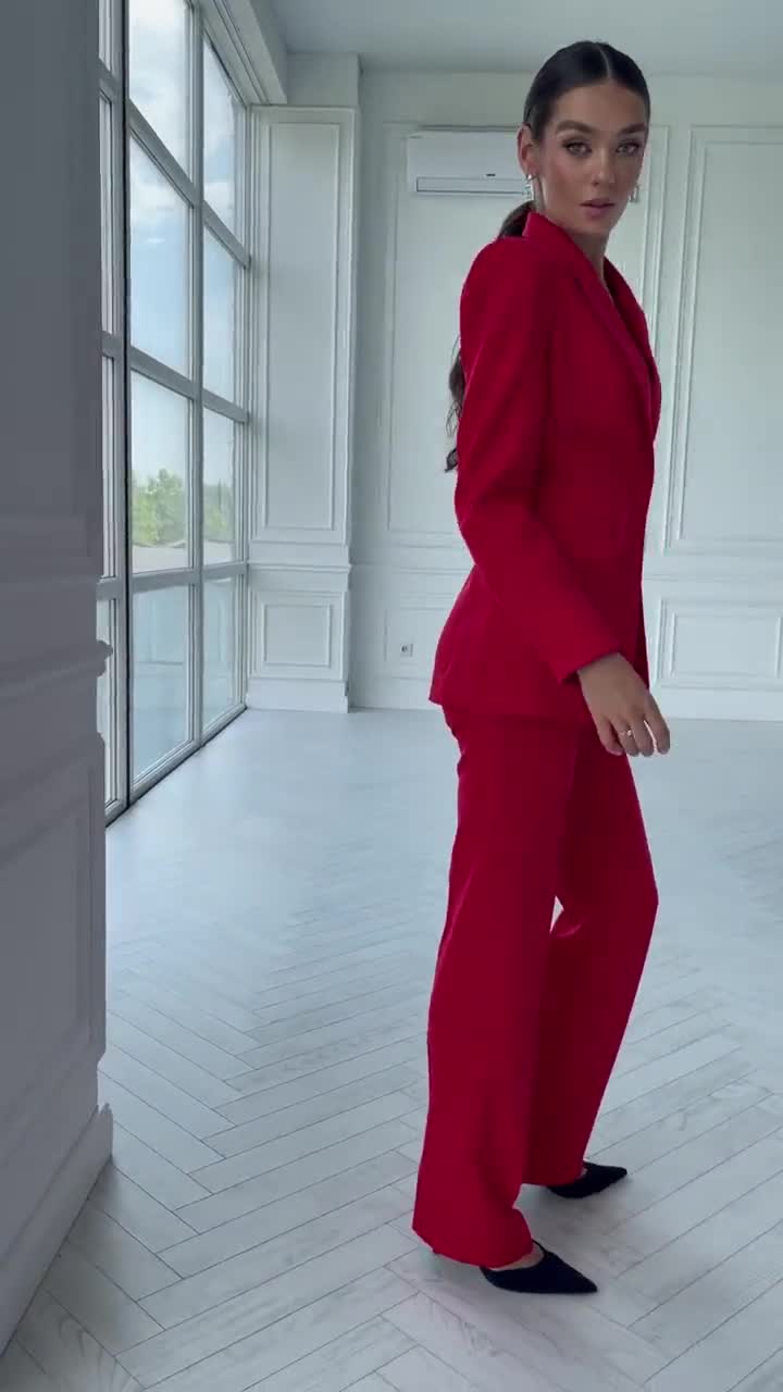 Red Office Women 3-piece Suit With Slim Fit Pants, Buttoned Vest