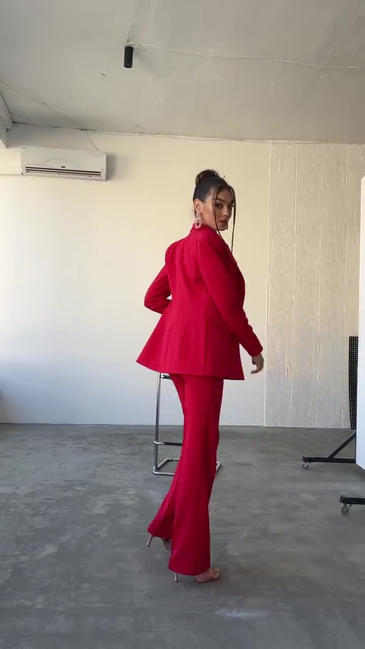Red Office Women 3 Piece Suit With Slim Fit Pants, Buttoned Vest