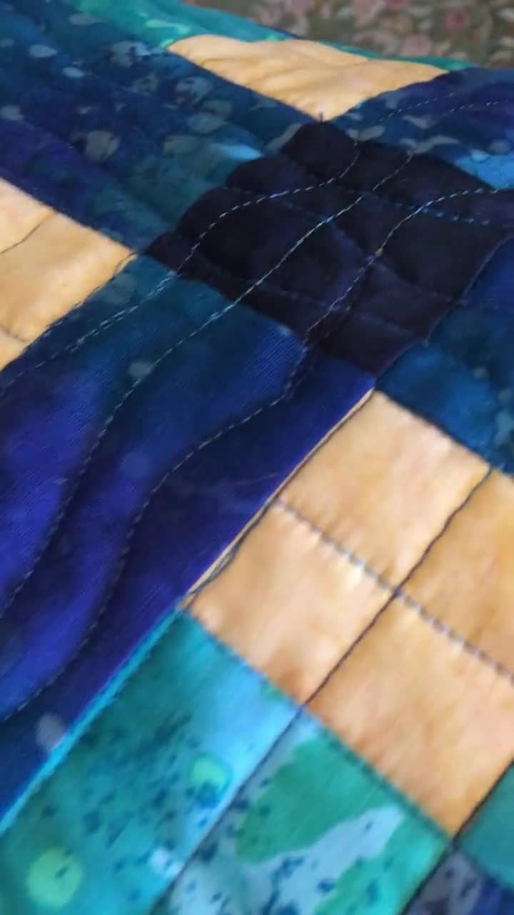 キルト - 「消えゆくナインパッチ」ブロックデザインキルト