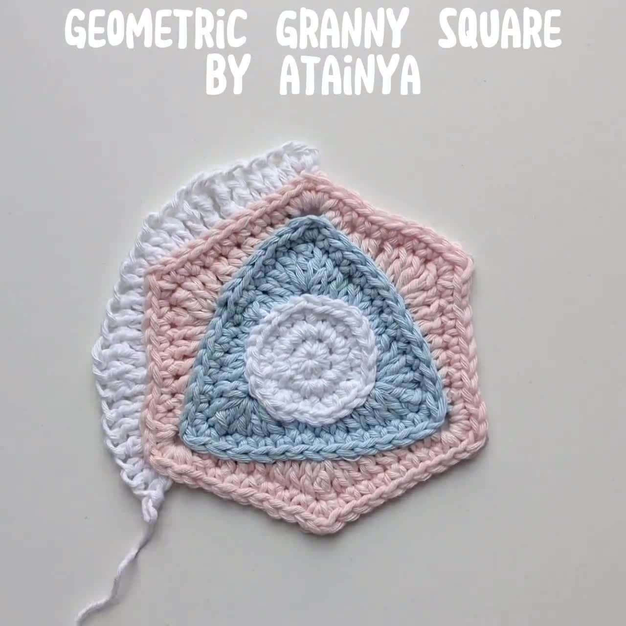 Geometric granny square by atainya | VIDEO tutorial + PDF written pattern |  Beginner friendly step-by-step instructions in English