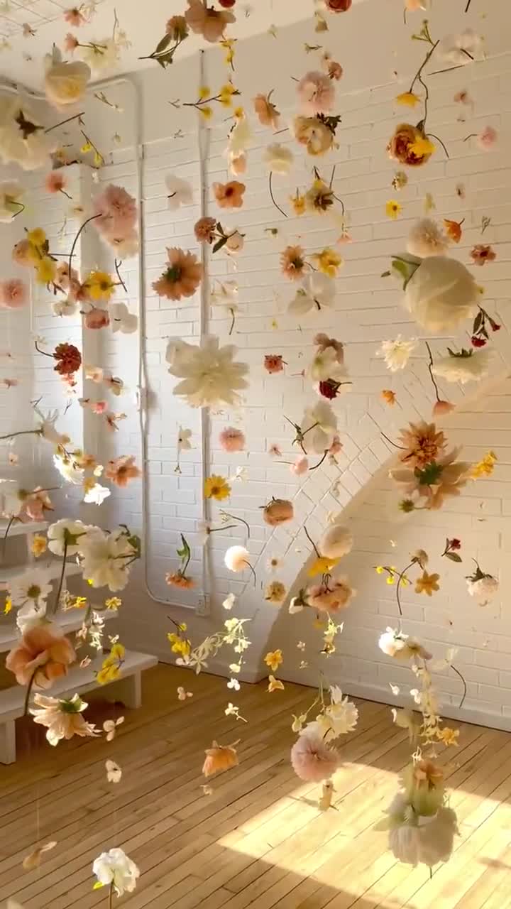 Flor Hanging Flower Garland Installation Home Decor, Weddings, Photography,  Interior Design multiple Sizes Available and Custom Colours 