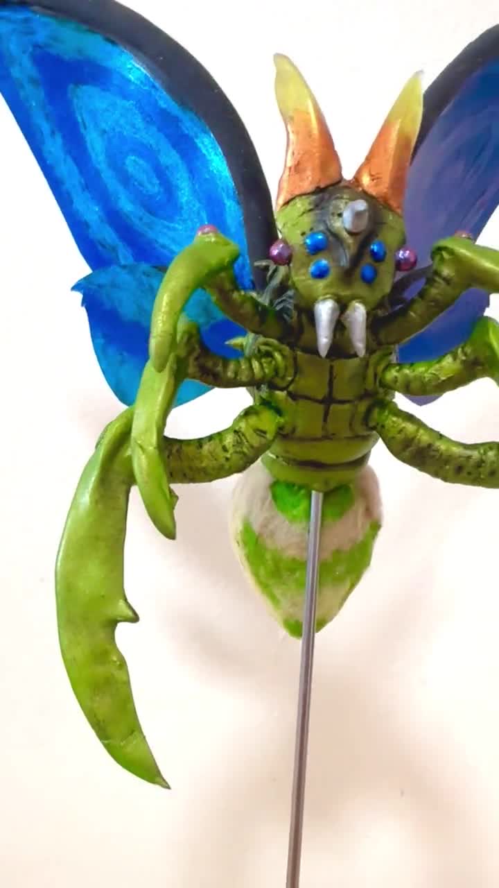 完璧な究極体グレートモスフィギュア、遊戯王スタチュー（24 x 35 cm