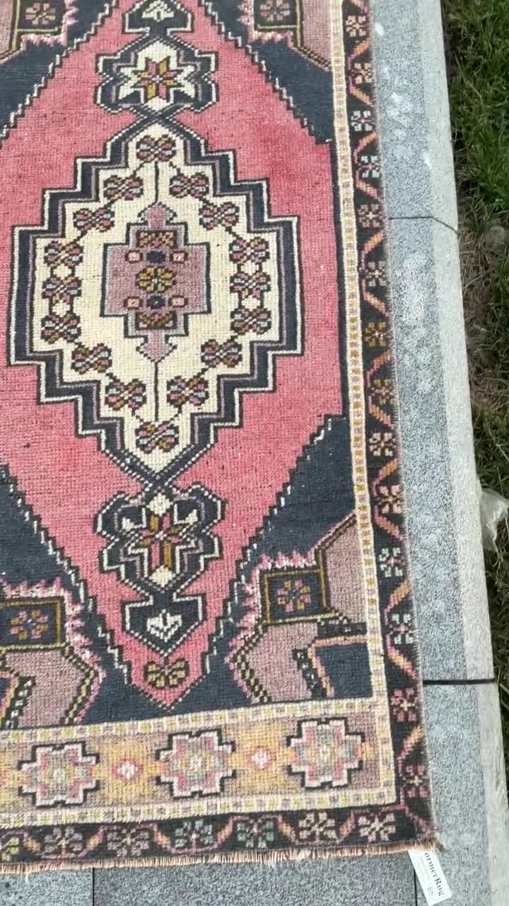 Small Vintage Rug, Small Runner Rug, Small Turkish Rug, Small Handmade Rug, Small Oriental Rug, Small Entry Rug, retailer Pink Door Mat, 1.8 x 3.3 ft