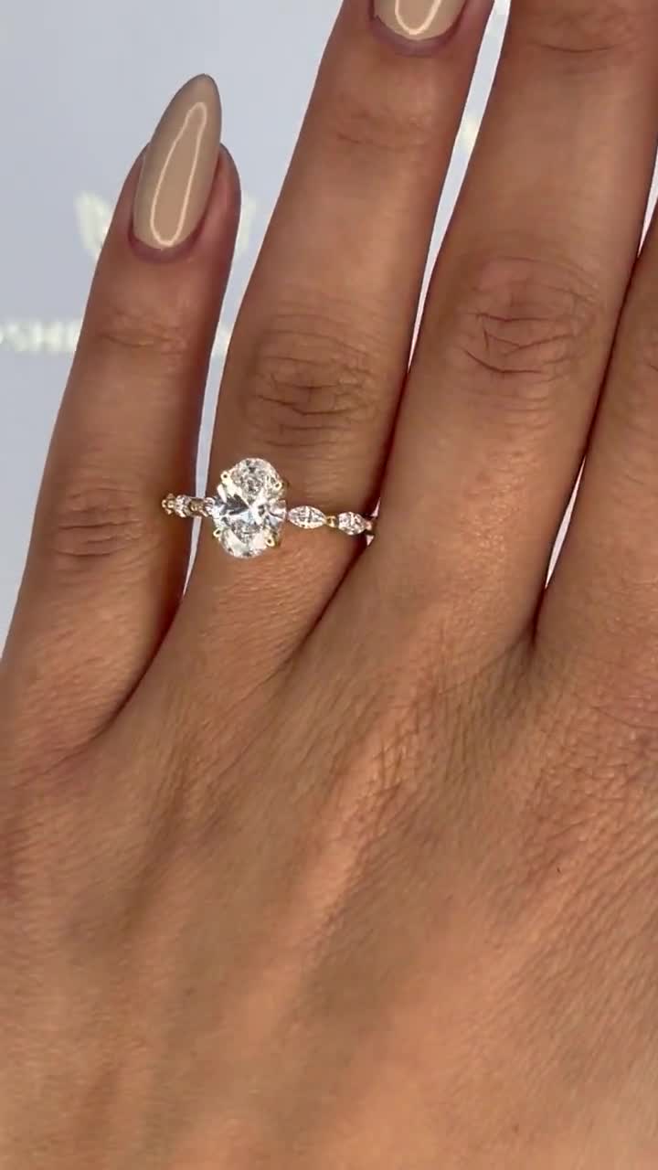2 Carat E Color VVS2 Clarity IGI Certified Lab Grown Oval Cut Diamond  Hidden Halo Engagement Ring