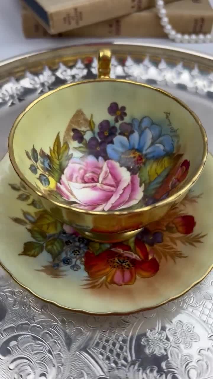 RARE Pristine condition 1930s Gold Aynsley SIGNED Huge Cabbage Rose Bouquet  teacup and saucer, J.A Bailey Rose, English Bone China, On Sale