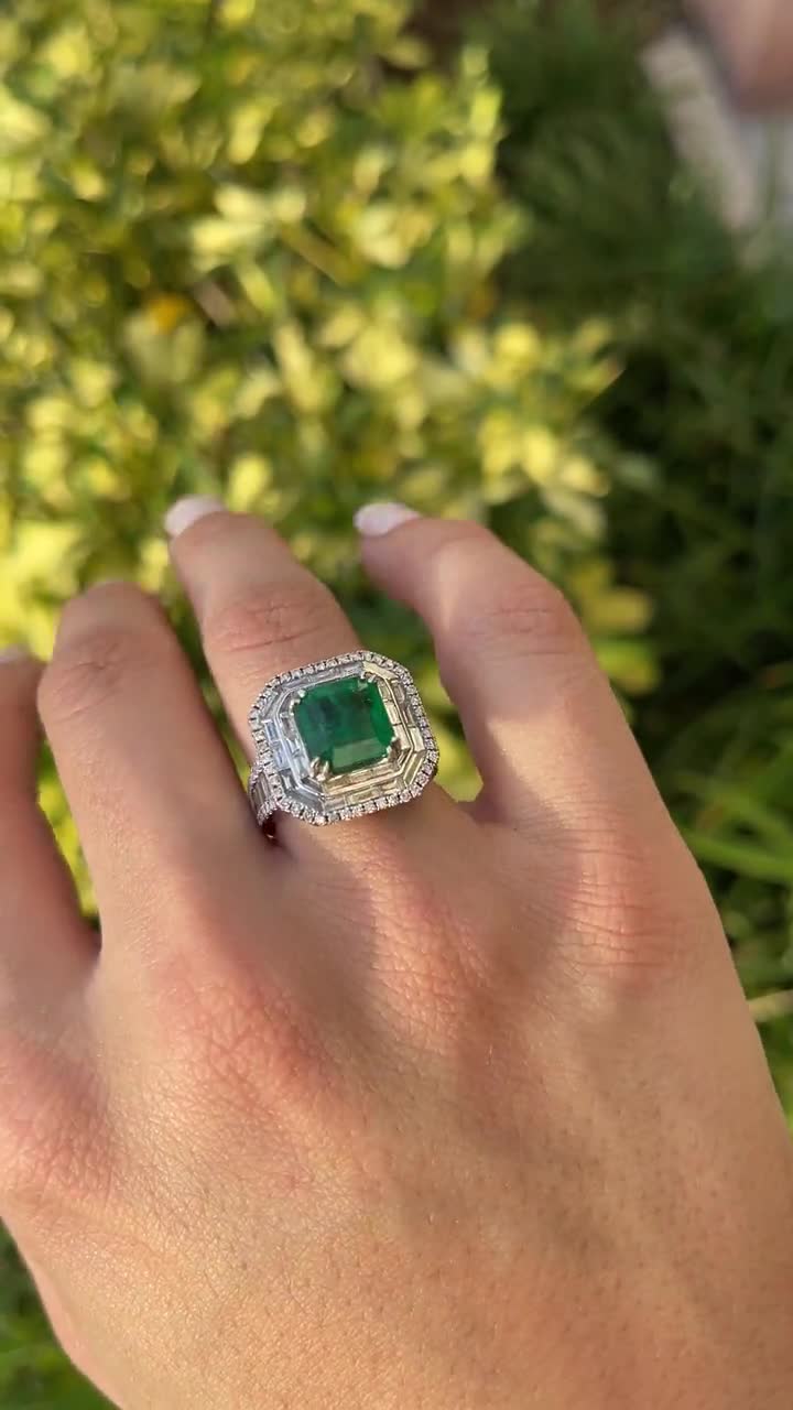 7.39tcw 18Kホワイトゴールド エメラルド＆ダイヤモンド ハロー