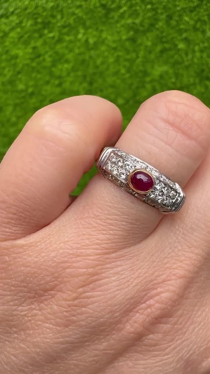 1980年代頃のヴィンテージ 18Kゴールド 天然ダイヤモンドとカボション