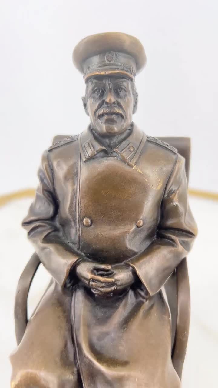 アンティーク　70年代　 旧ロシア　ソ連製　カスリ鋳鉄彫刻　鹿の置物　ブロンズ調 アンティーク 70年代 旧ロシア ソ連製 カスリ鋳鉄彫刻 鹿の置物