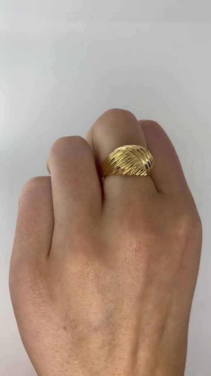 Vintage 1980's 14k Yellow Gold Crossover Pattern Ribbon