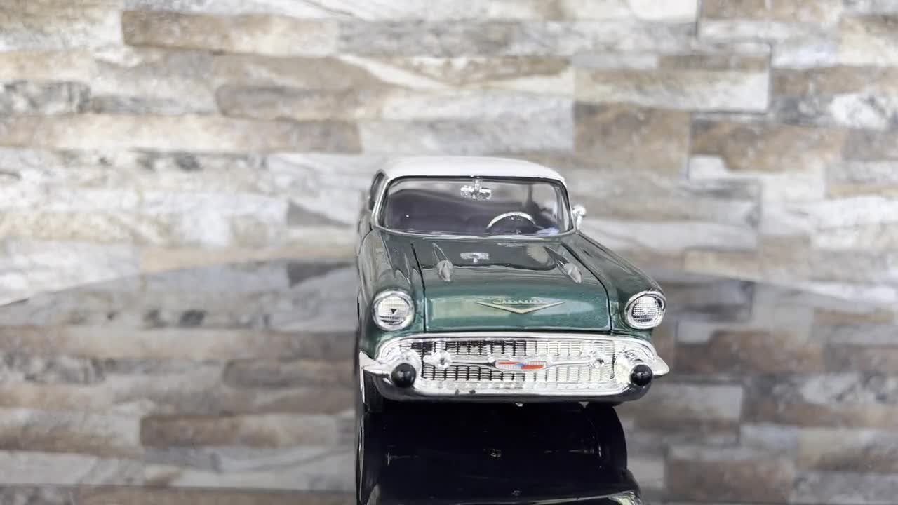 シボレー ベルエア 1957 | 1/24スケール モデルカー | ダイキャスト