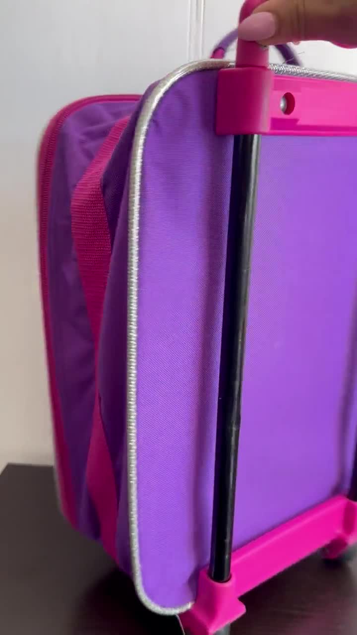 ヴィンテージ ハンナ モンタナ パープルの小さなスーツケース キャリーオン、ポップ ロック グラム。