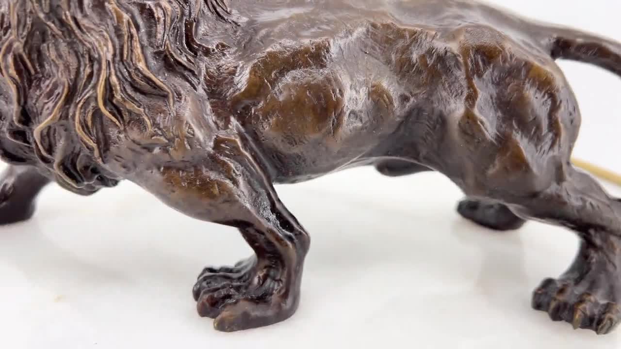 ヴィンテージの怒ったライオンのブロンズ彫刻：ホーム＆ガーデン