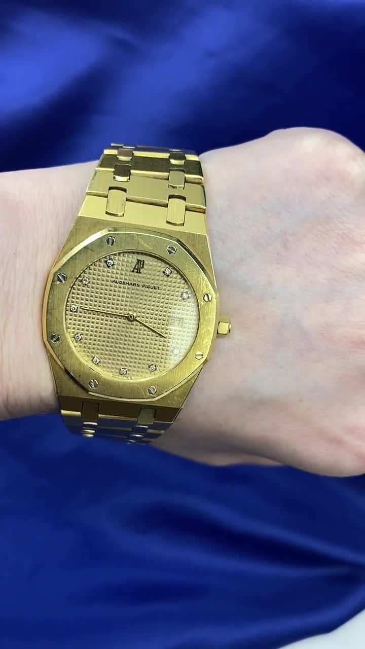 Men s Audemars Piguet Royal Oak 18K Yellow Gold watch w Diamonds Date