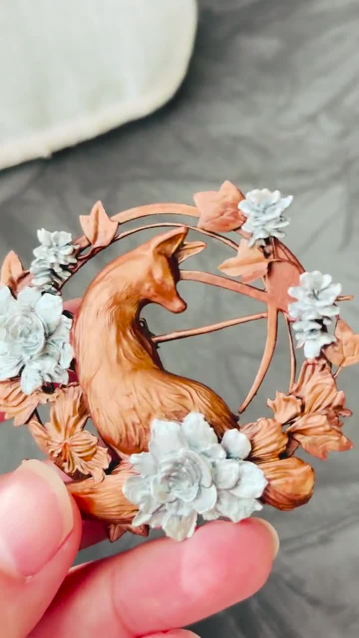 Silent Hill Hinako Fox Enamel Brooch Replica Pin, Silent Hill Game