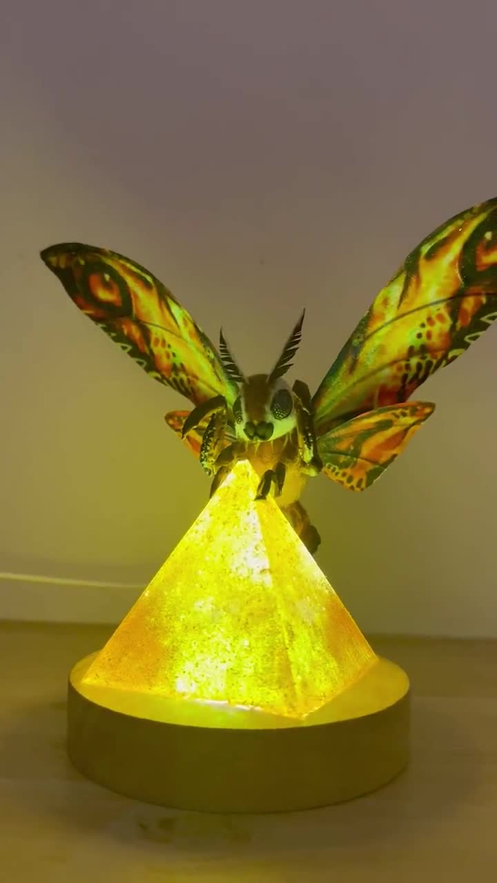 モスラ召喚ピラミッドランプ：ゴジラ×コング モンスターバース LED