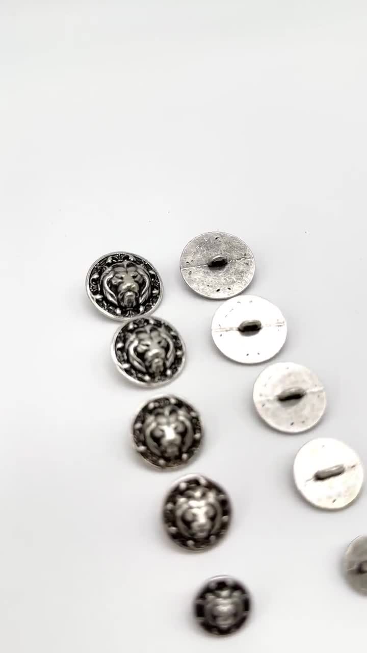 Boutons Vintage En Métal Avec Tête De Lion - D'occasion, Parfaits Pour Customisation Ou Couture Rétro