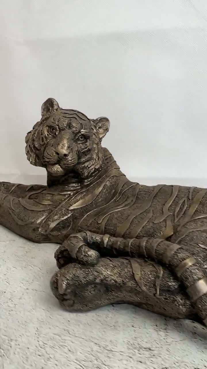 Vintage Bronze Tiger Sculptures Animal Solid Bronze Tiger Art Crafts  Figurines