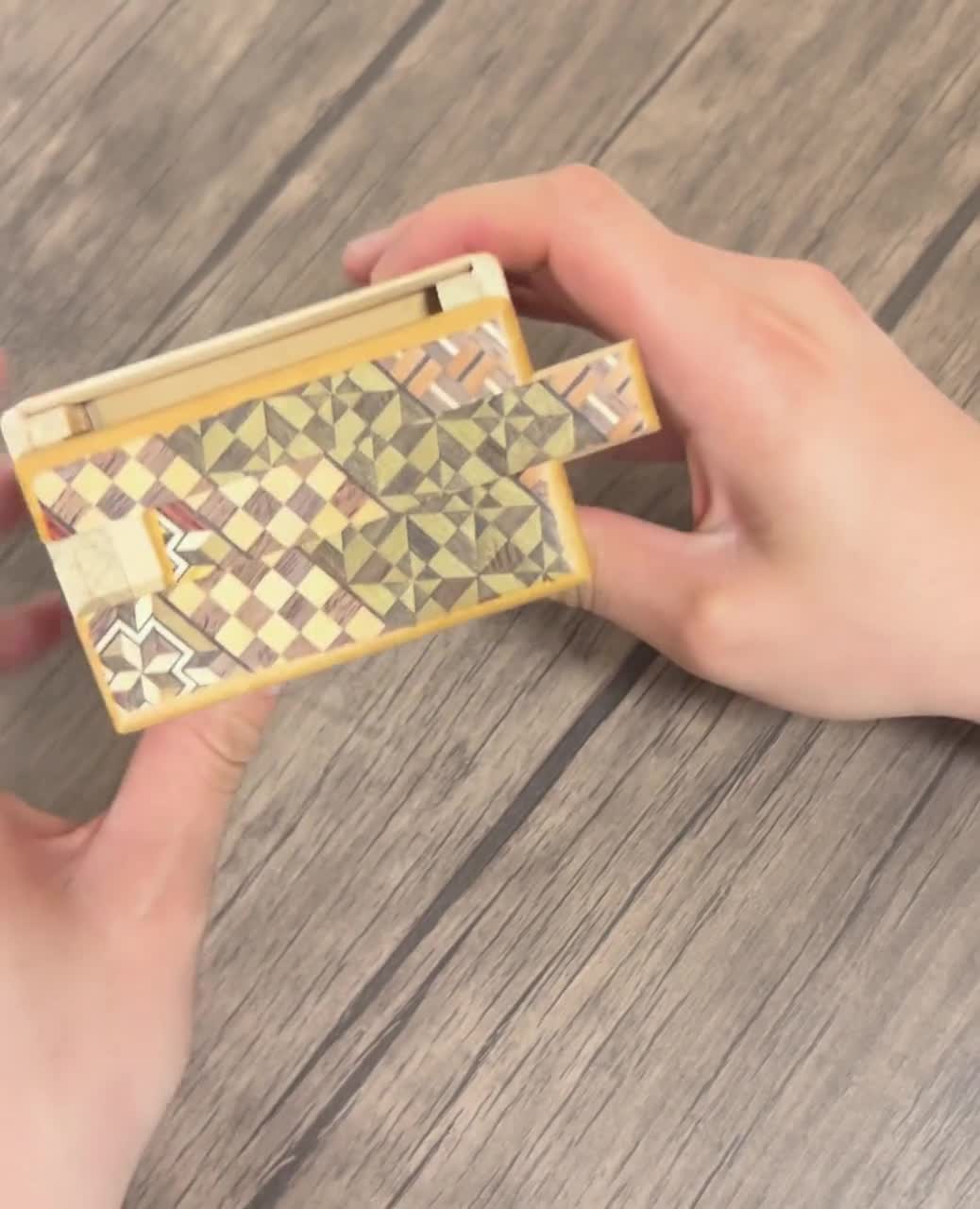 Yosegi Secret Puzzle Box 4-sun – 7-step Himitsu-bako | Handmade