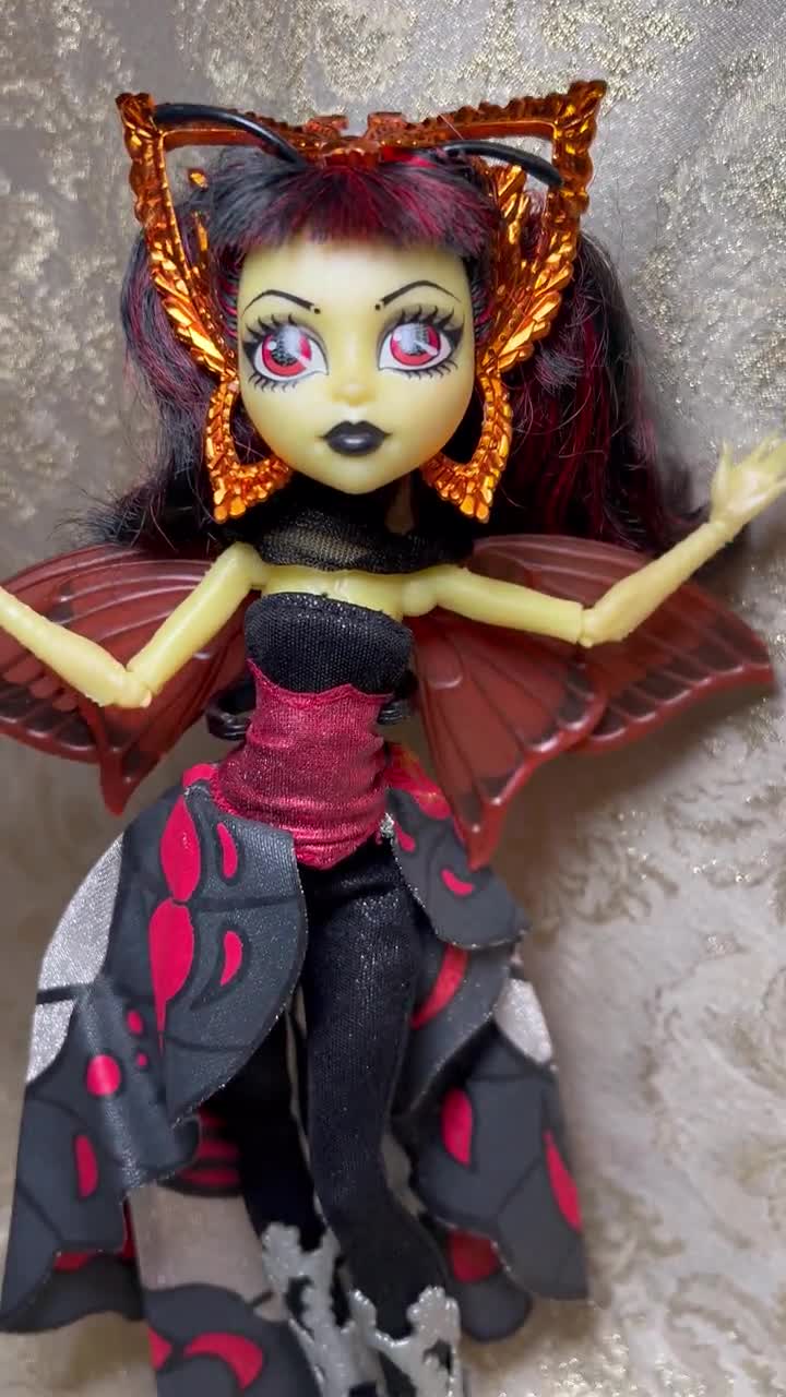 Luna best sale mothews doll