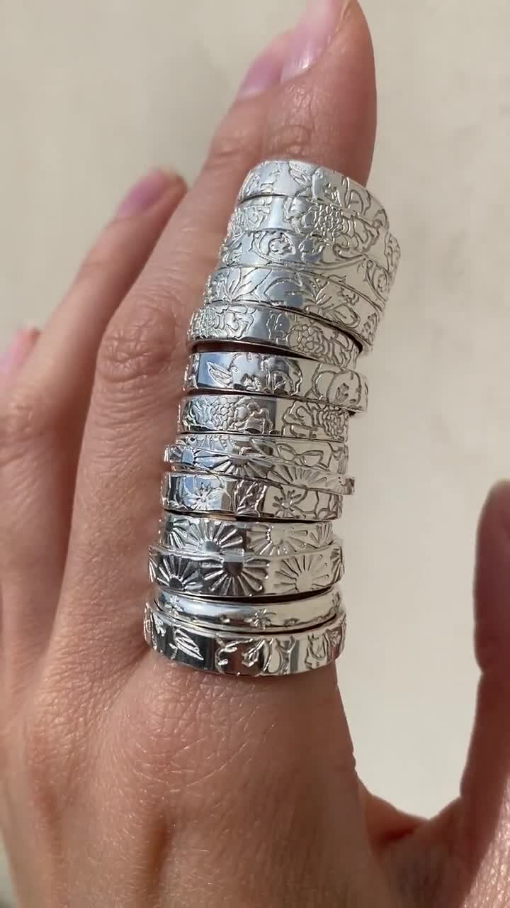 Birth Flower Stacking Band, Sterling Silver / 4