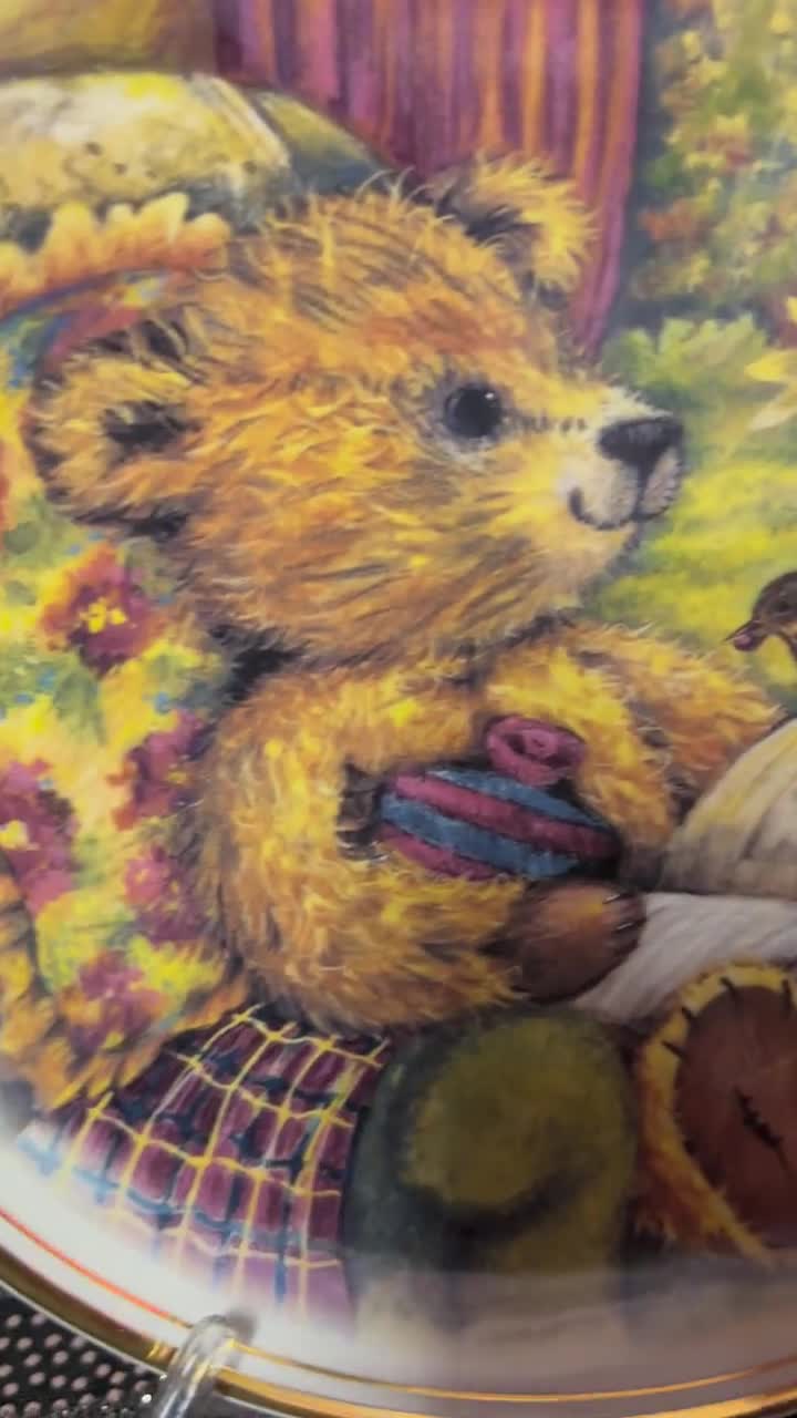 Teddy Bear Plate: Gold Gilt Rim, Fine Bone China, Staffordshire