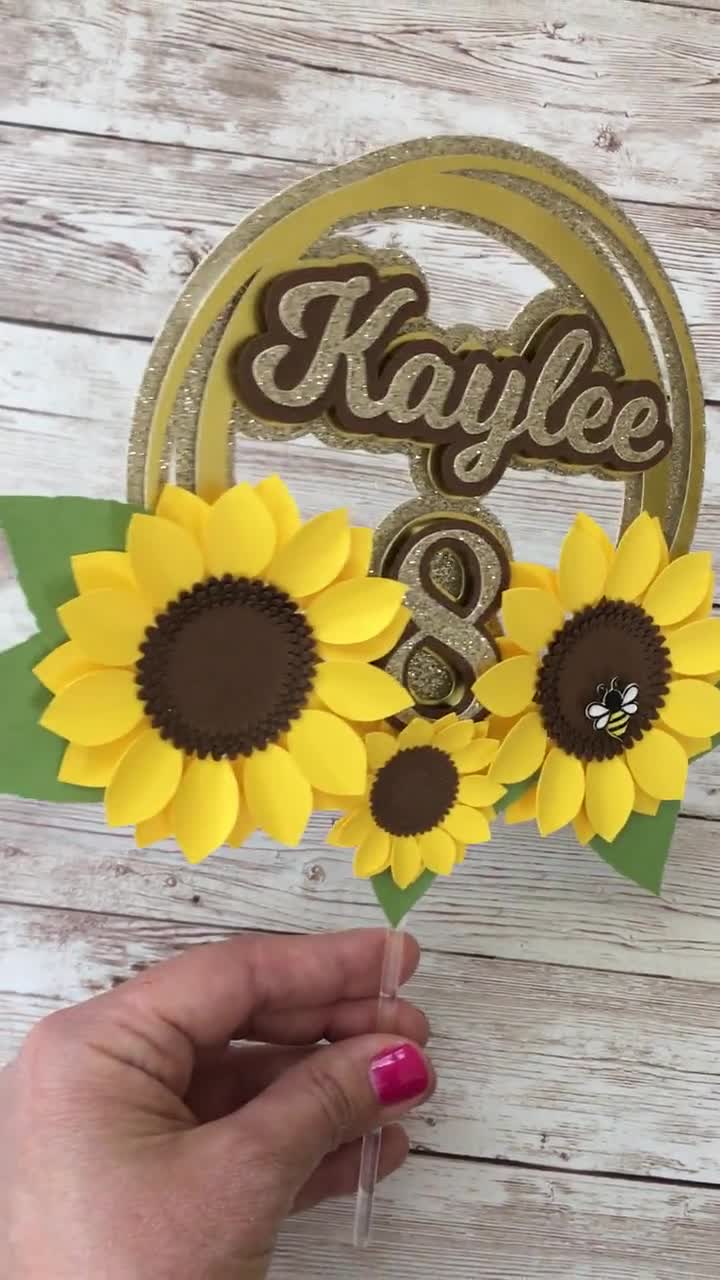  Spring Summer Sunflower Vintage Bee Sunflower Cupcake Toppers  Picks Grass Bumble Bee Daisy Flower Cake Decorations Honey Bees Decor for  kids Girls Boys Adults Birthday Party ,Baby Shower ,Easter Party ,Spring