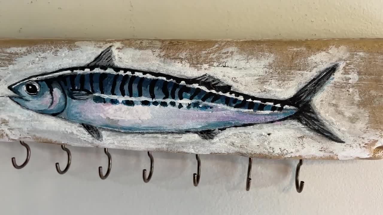 Driftwood Key Holder Hand Painted Mackerel Fish Art on Driftwood Fishing  Gear Organizer Birthday Christmas Gift for Fishing Enthusiasts 