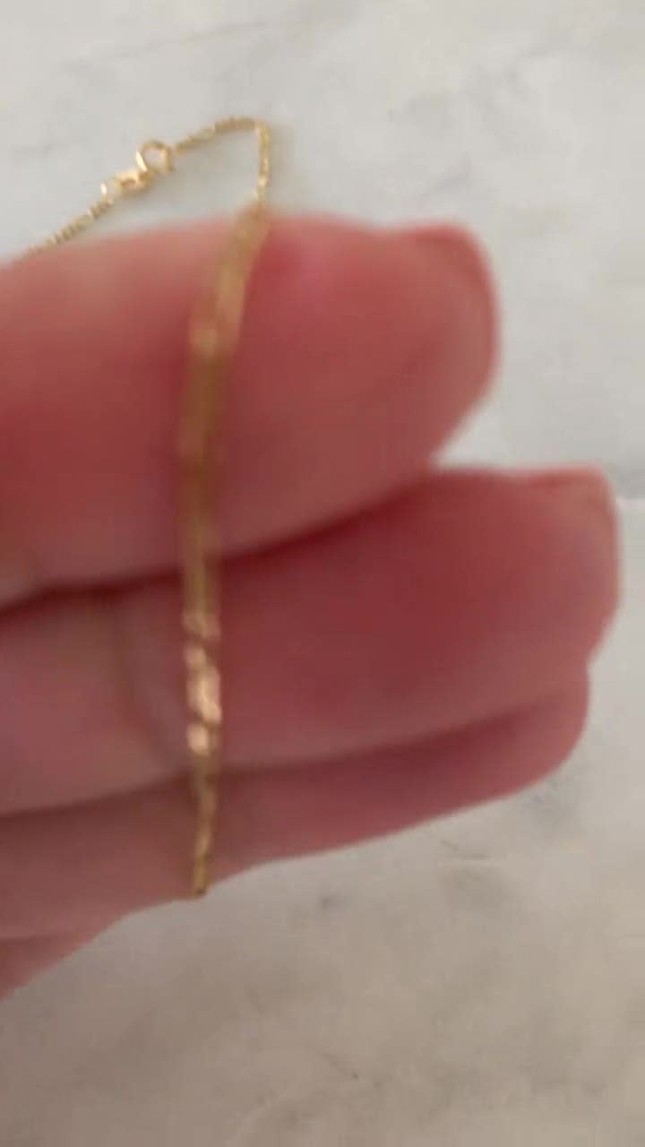 1.3 MM 14K Gold Tiny Figaro Chain, Dainty Necklace| Yellow Gold| Real Gold Figaro Link Chain| Figaro Chain| Stacking| Layering video poster