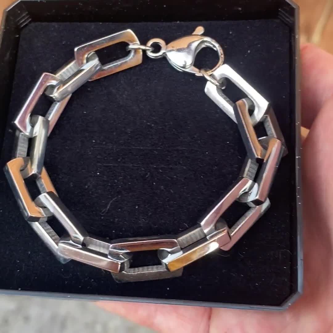louis vuitton monogram chain bracelet on hand