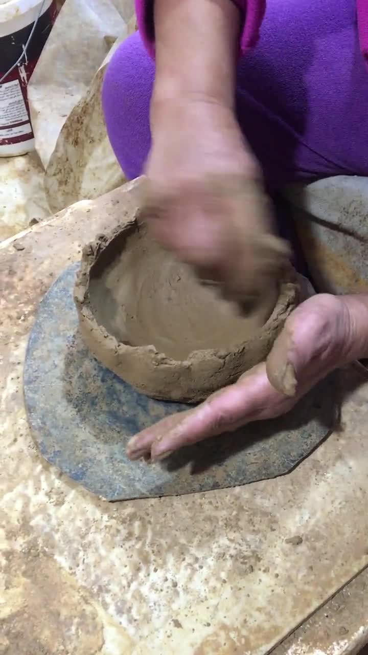 Cours de sculpture : les bénéfices de l'argile sans cuisson Pottery video  sculpture clay 