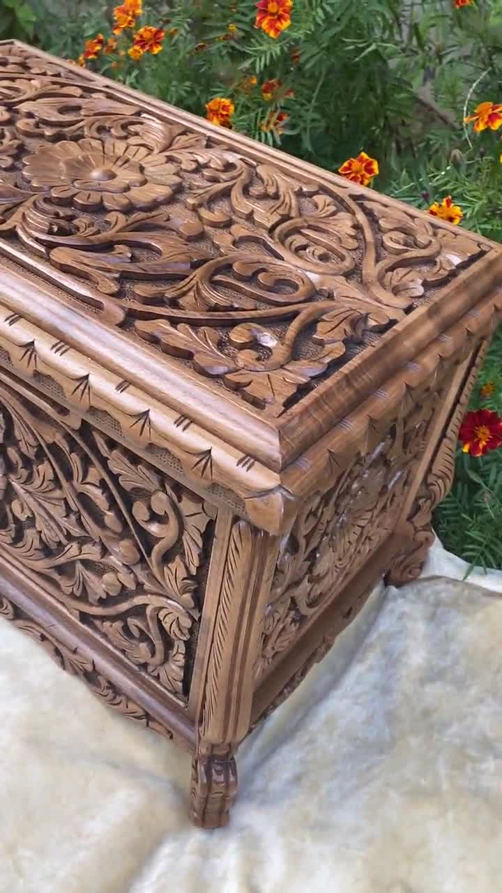 Decorative Vienna Large Wood Steamer Trunk Wooden Treasure Hope Chest - Bed  Bath & Beyond - 8476311