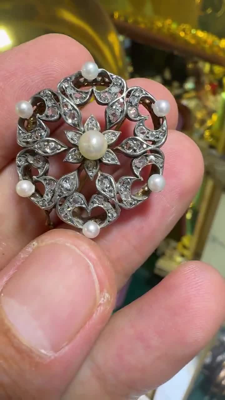 Antique Circa 1900s 18k Gold Top Silver Natural Diamond and Pearl