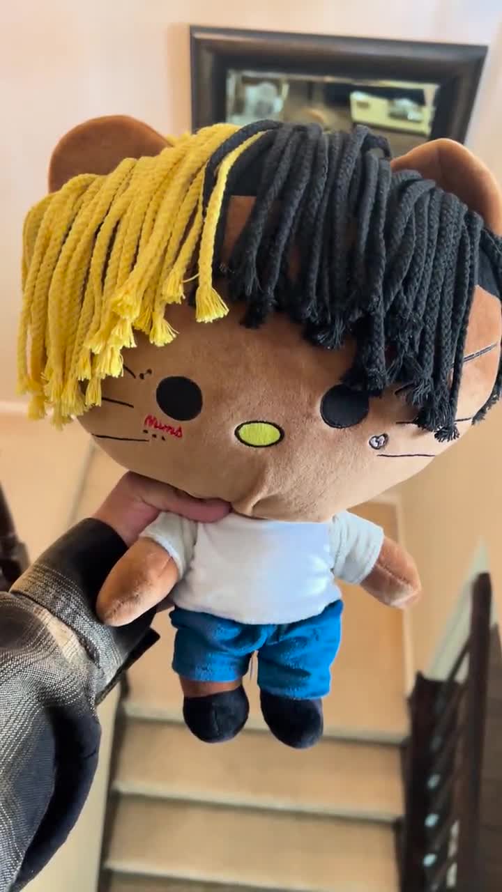 XXXTentacion ハローキティ ぬいぐるみ、XXX Tentacion サンリオ