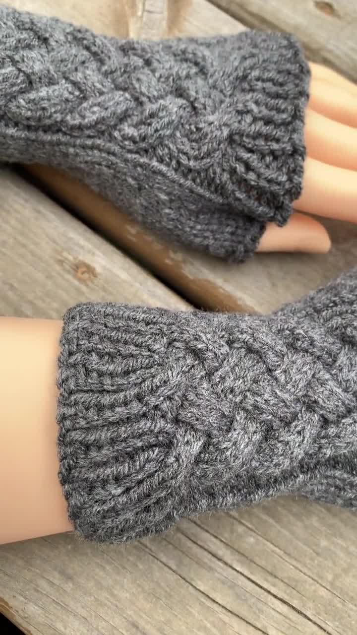 Easy To Knit Owl Fingerless Gloves