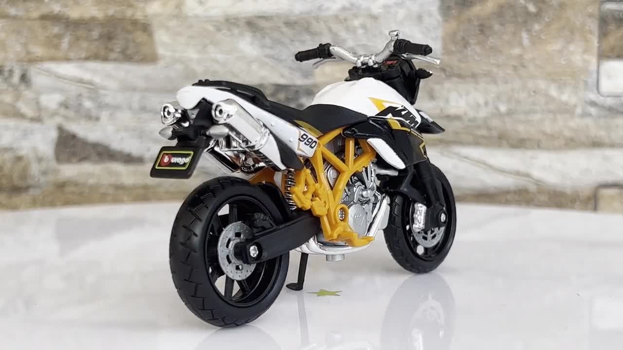 KTM 990 Supermoto R | Scale 1/18 Model Motorcycle | Diecast