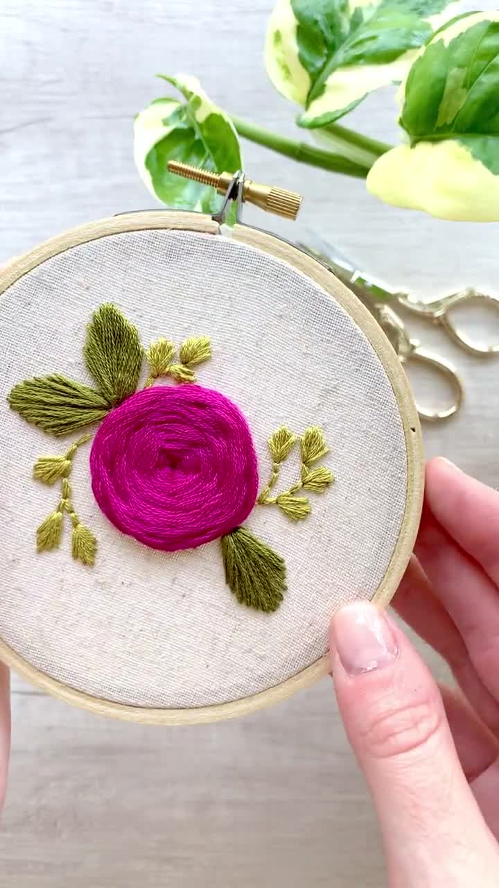 5 Tools Every Hand Embroidery Newbie Should Own