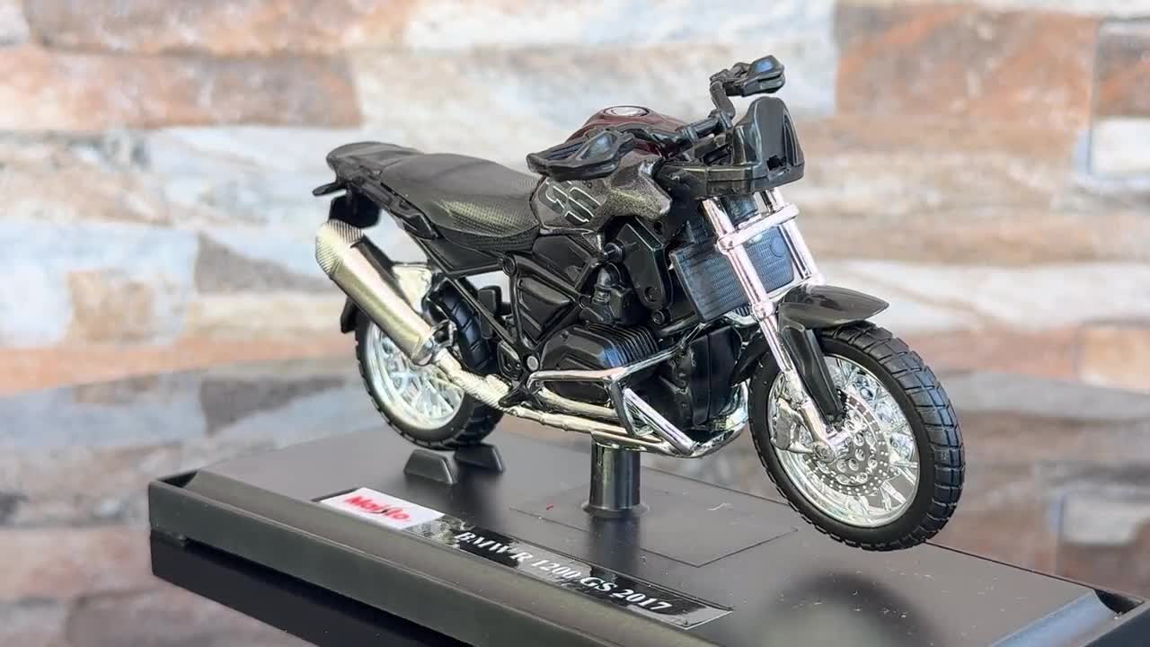 BMW R 1200 GS 2017 , Scale 1/18 Model Motorcycle, 1/18 Diecast