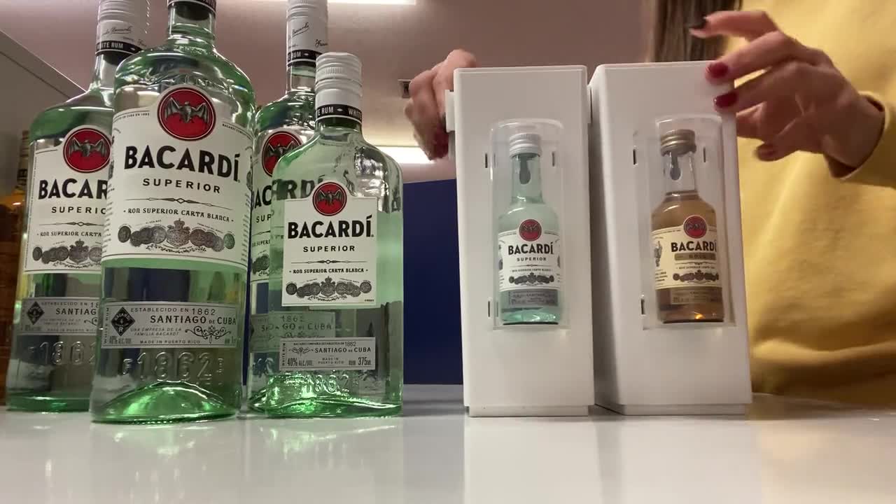 C-Store Mini Liquor, 50ml Bottle, Nips and Shooter Acrylic Case