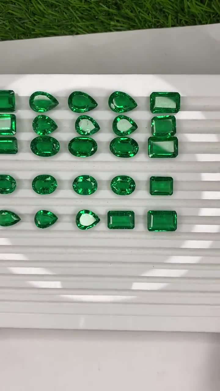 AAA Colombian Green Synthetic Emerald Mix Shapes: Faceted Loose